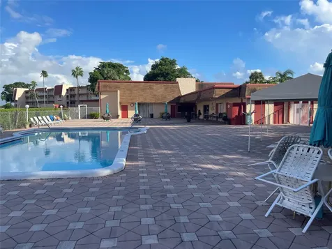 1005 Country Club Drive Margate FL 33063