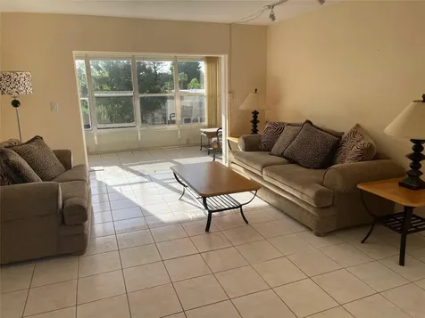 1025 Country Club Drive Margate FL 33063