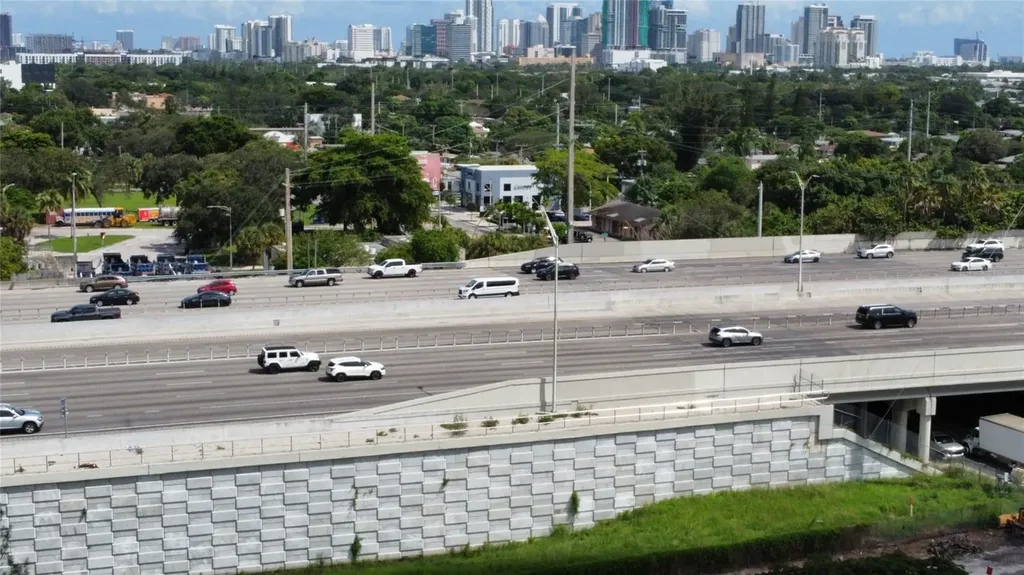 Near 616 NW 22nd Road Fort Lauderdale FL 33311