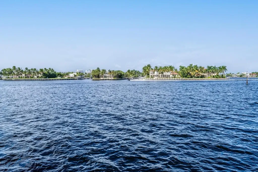 215 N Birch Road Fort Lauderdale FL 33304