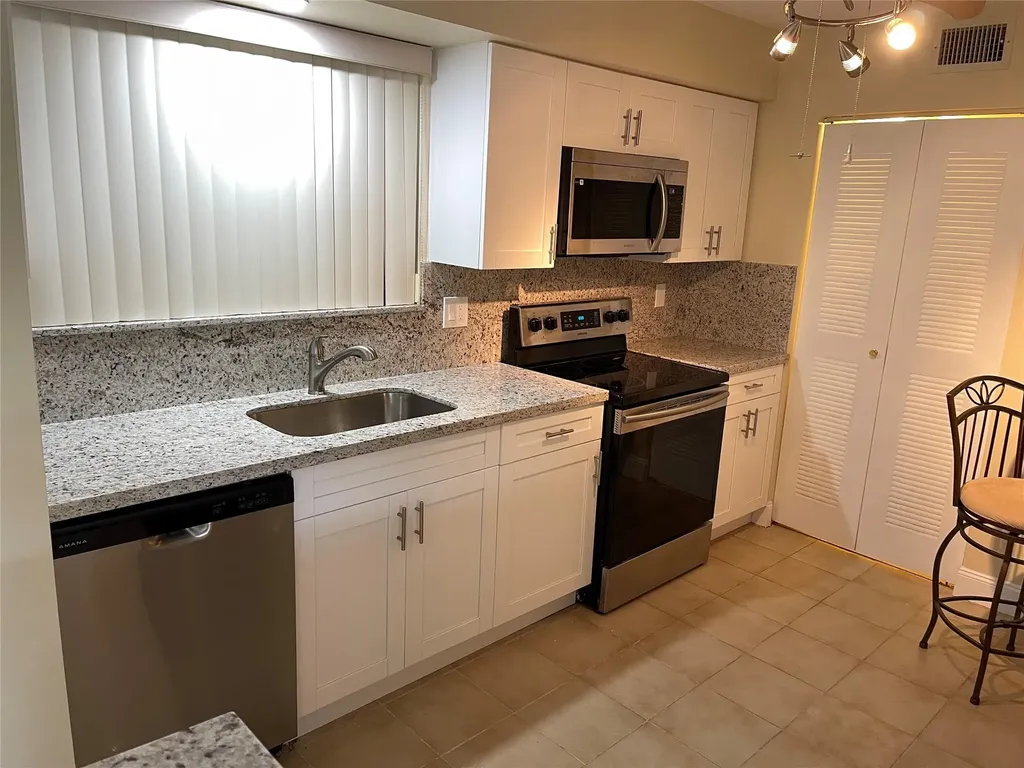5936 Morningstar Circle Delray Beach FL 33484
