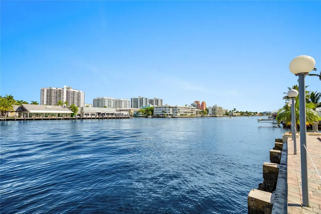 2900 NE 30th Street Fort Lauderdale FL 33306