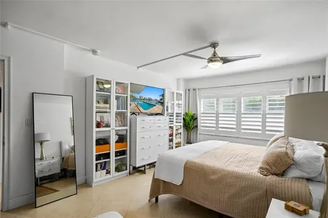 2900 NE 30th Street Fort Lauderdale FL 33306