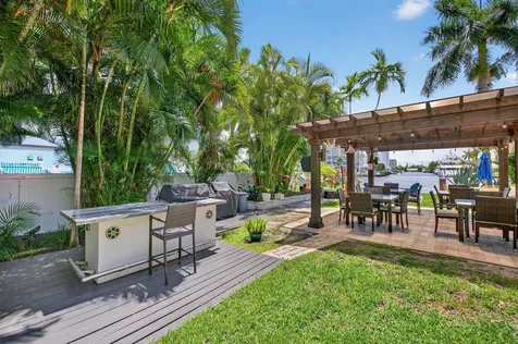 3233 NE 34th Street Fort Lauderdale FL 33308