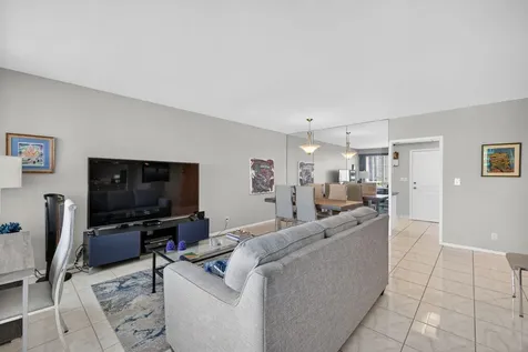 3233 NE 34th Street Fort Lauderdale FL 33308