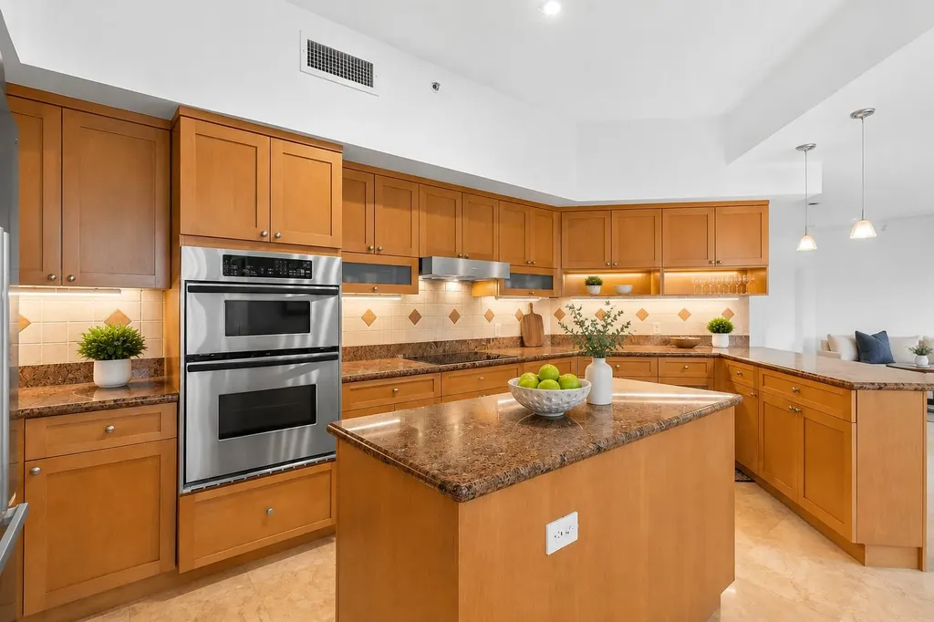 615 Bayshore Drive Fort Lauderdale FL 33304