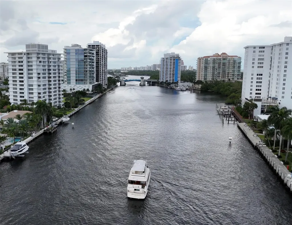 615 Bayshore Drive Fort Lauderdale FL 33304