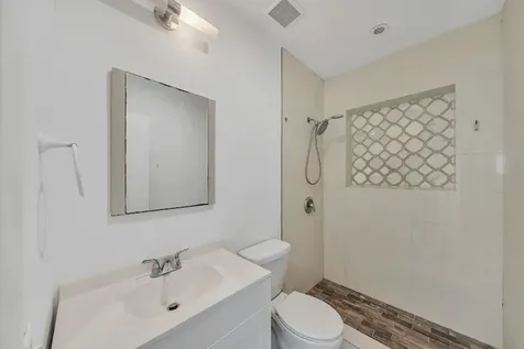 16010 NE 5th Avenue Miami FL 33162