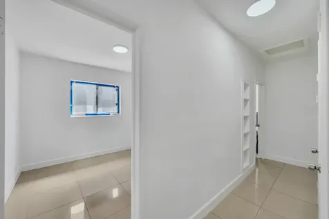 16010 NE 5th Avenue Miami FL 33162