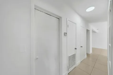 16010 NE 5th Avenue Miami FL 33162