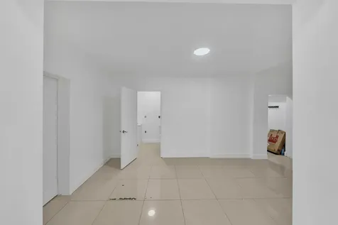 16010 NE 5th Avenue Miami FL 33162
