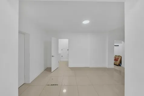 16010 NE 5th Avenue Miami FL 33162