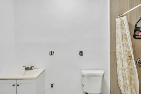 16010 NE 5th Avenue Miami FL 33162