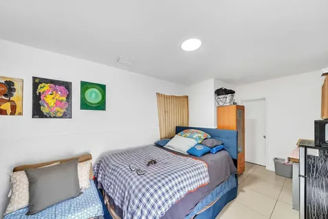 16010 NE 5th Avenue Miami FL 33162