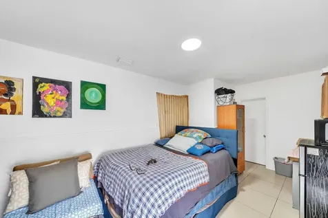 16010 NE 5th Avenue Miami FL 33162