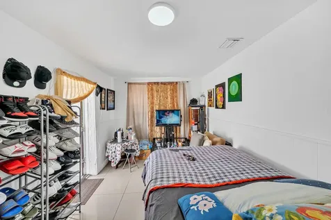 16010 NE 5th Avenue Miami FL 33162