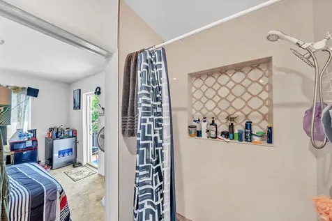 16010 NE 5th Avenue Miami FL 33162