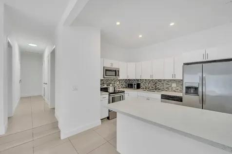 16010 NE 5th Avenue Miami FL 33162