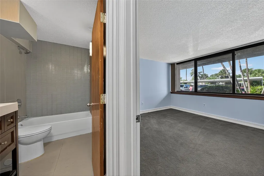 1100 SE 5th Court Pompano Beach FL 33060