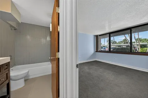 1100 SE 5th Court Pompano Beach FL 33060