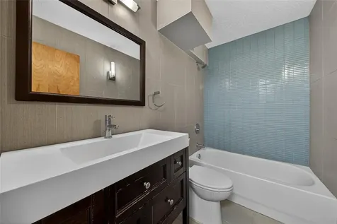 1100 SE 5th Court Pompano Beach FL 33060