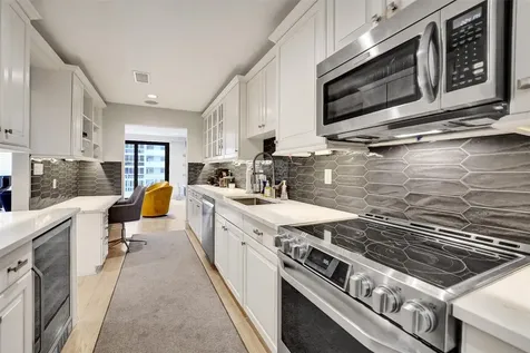 3100 NE 48th Street Fort Lauderdale FL 33308