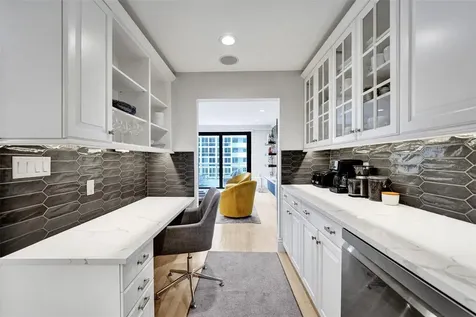 3100 NE 48th Street Fort Lauderdale FL 33308