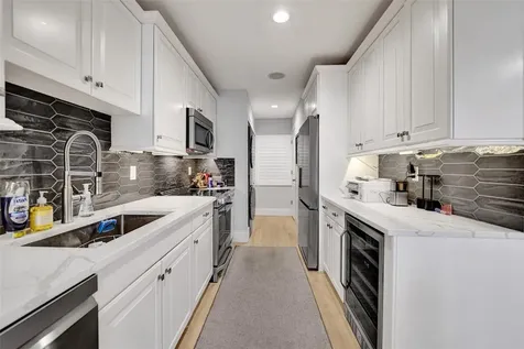 3100 NE 48th Street Fort Lauderdale FL 33308