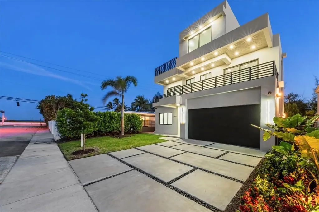 3320 NE 17th Street Fort Lauderdale FL 33305