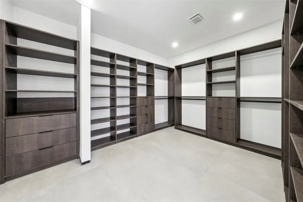 3320 NE 17th Street Fort Lauderdale FL 33305