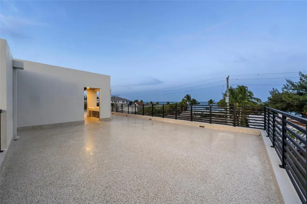 3320 NE 17th Street Fort Lauderdale FL 33305