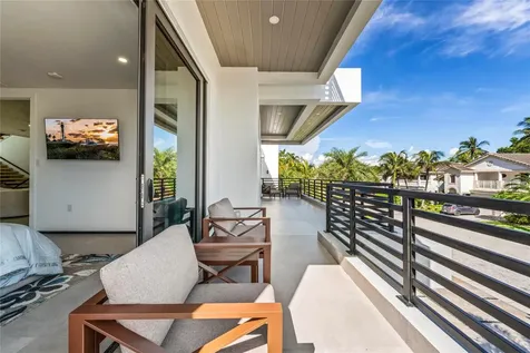 3320 NE 17th Street Fort Lauderdale FL 33305