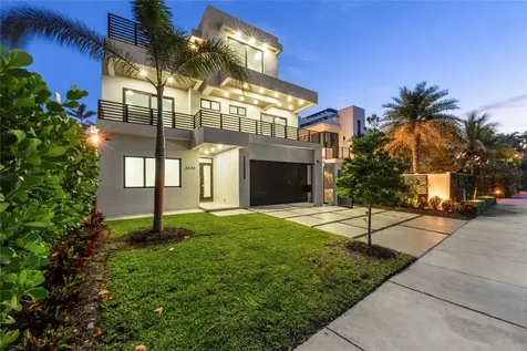 3320 NE 17th Street Fort Lauderdale FL 33305