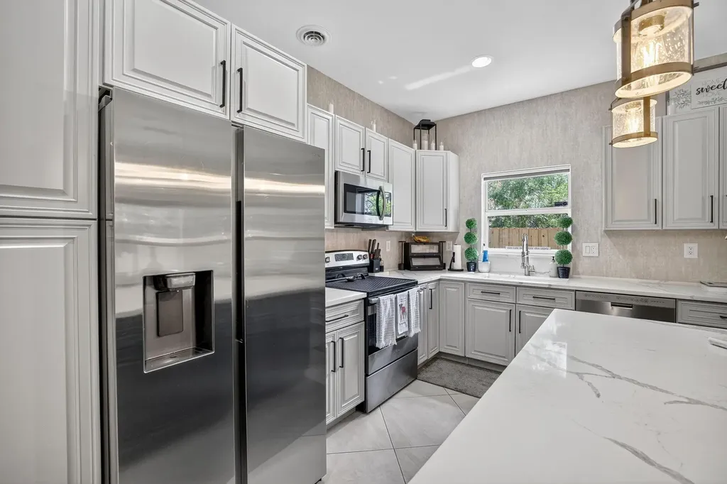 4087 NW 5th Avenue Fort Lauderdale FL 33309