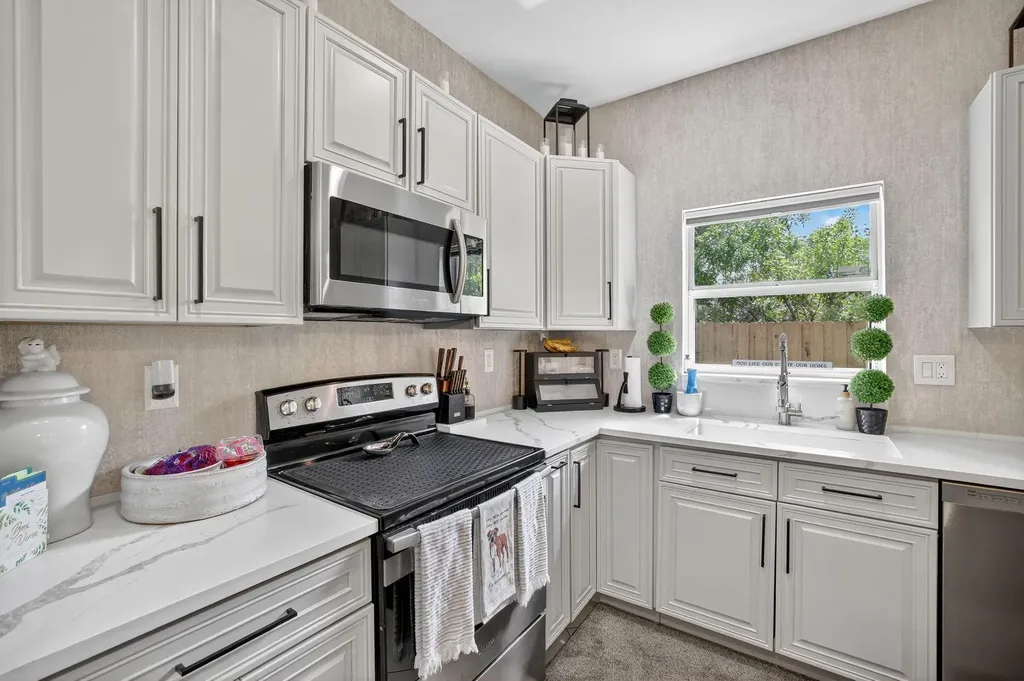 4087 NW 5th Avenue Fort Lauderdale FL 33309