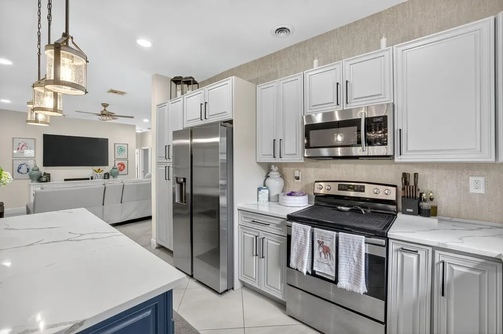 4087 NW 5th Avenue Fort Lauderdale FL 33309