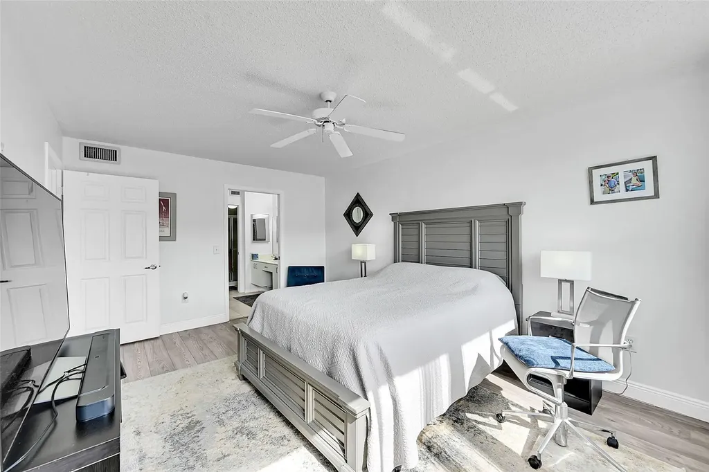 10133 NW 24th Place Sunrise FL 33322