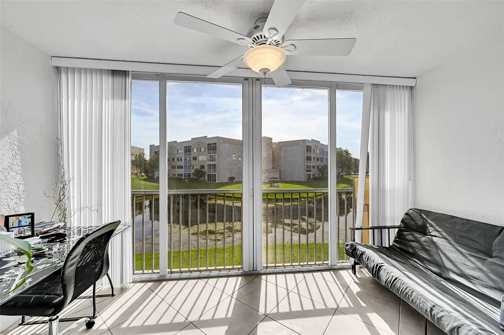 10133 NW 24th Place Sunrise FL 33322