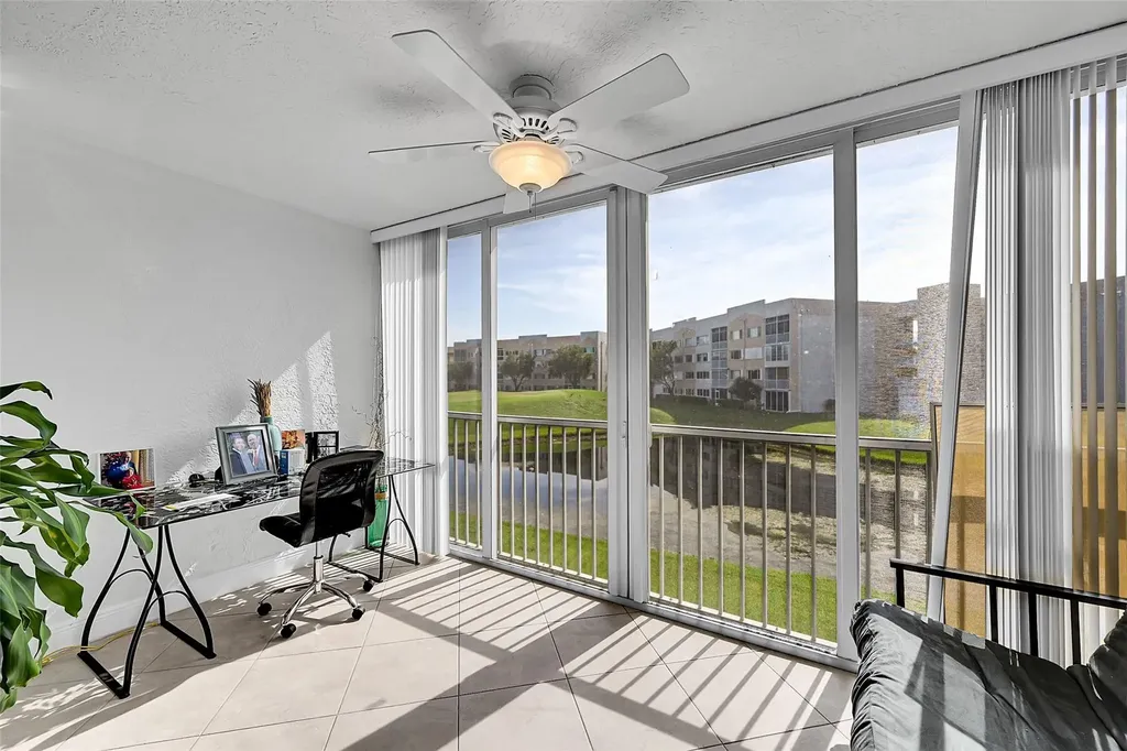 10133 NW 24th Place Sunrise FL 33322