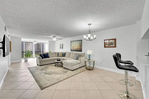 10133 NW 24th Place Sunrise FL 33322