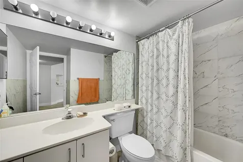 10133 NW 24th Place Sunrise FL 33322
