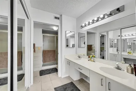10133 NW 24th Place Sunrise FL 33322