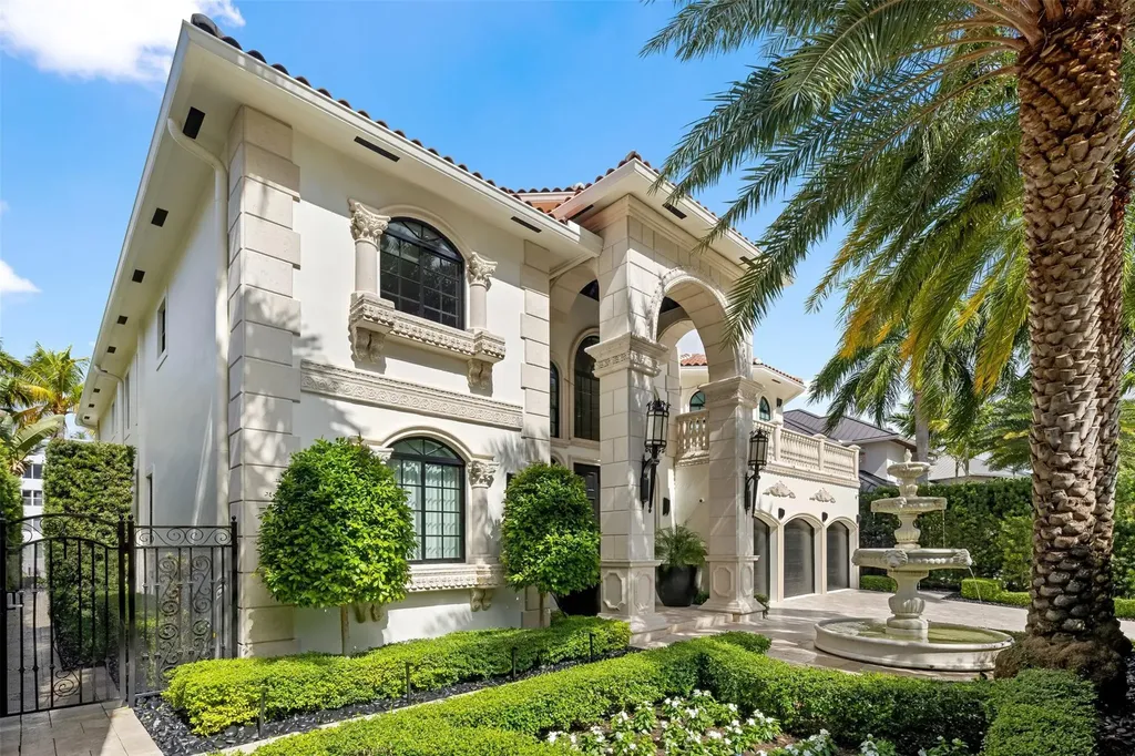 169 Fiesta Way Fort Lauderdale FL 33301