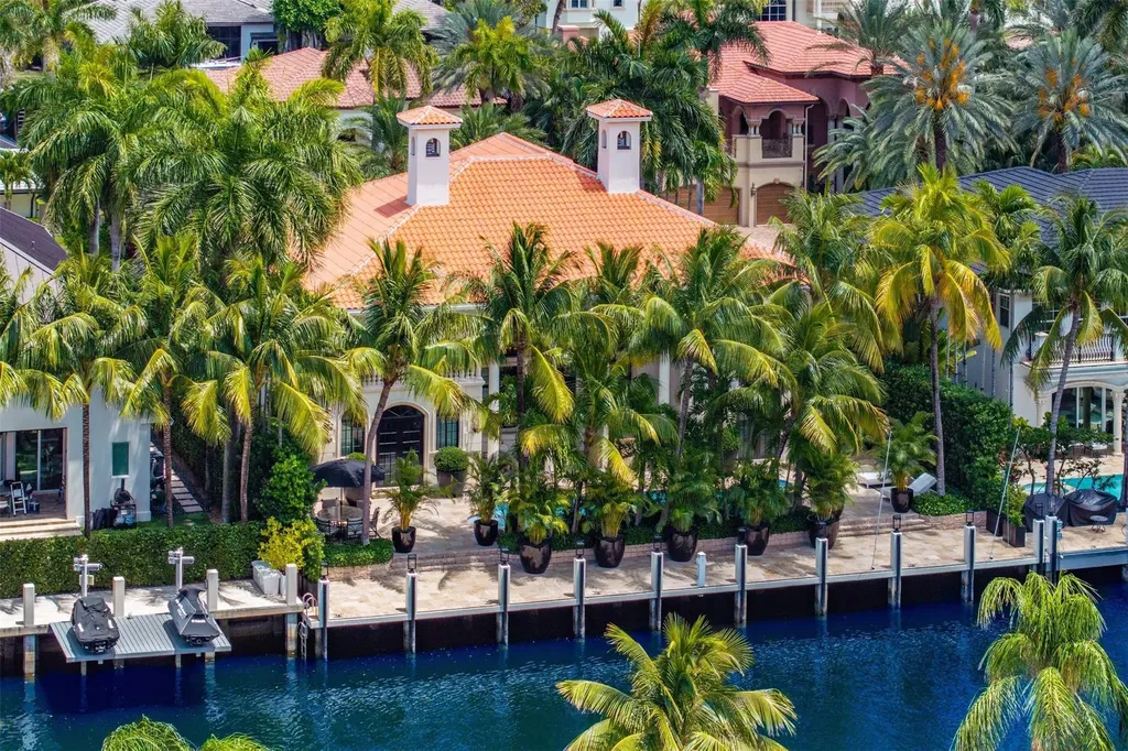 169 Fiesta Way Fort Lauderdale FL 33301