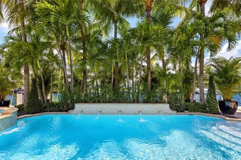 169 Fiesta Way Fort Lauderdale FL 33301