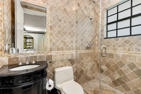 169 Fiesta Way Fort Lauderdale FL 33301