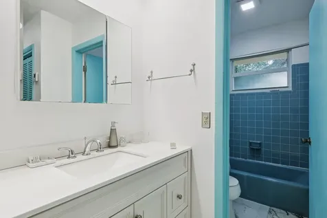 525 NE 58th Street Miami FL 33137