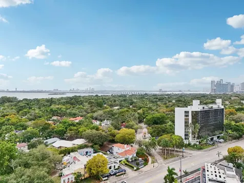 525 NE 58th Street Miami FL 33137