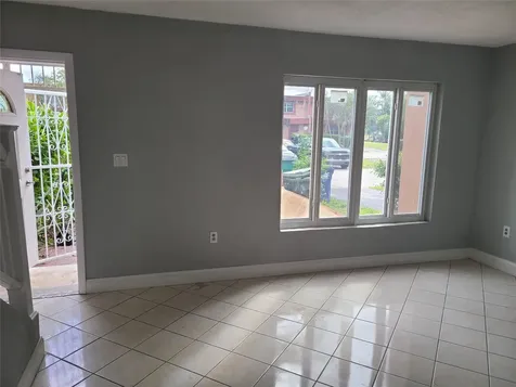 2775 NW 194th Terrace Miami Gardens FL 33056