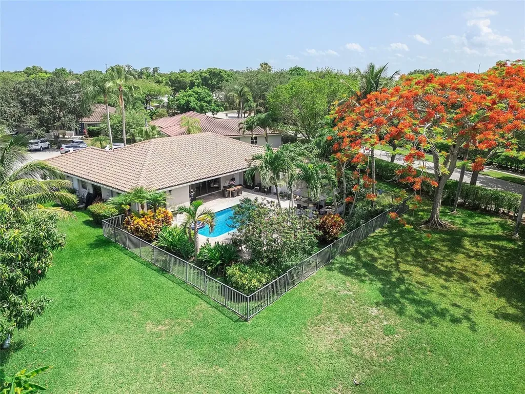 6351 NW 52nd Street Coral Springs FL 33067